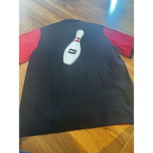 Men's Hilton Red Black Color Block Bowling Shirt BET Bowling Pin On Back Sz‎ M